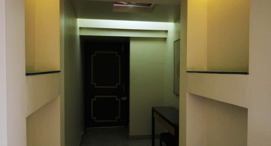 Comfort Service Apartment (Magarpatta), Pune 4